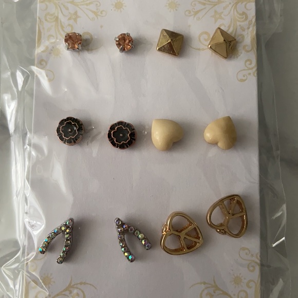 Fashion earrings 6 Qty - Picture 4 of 9